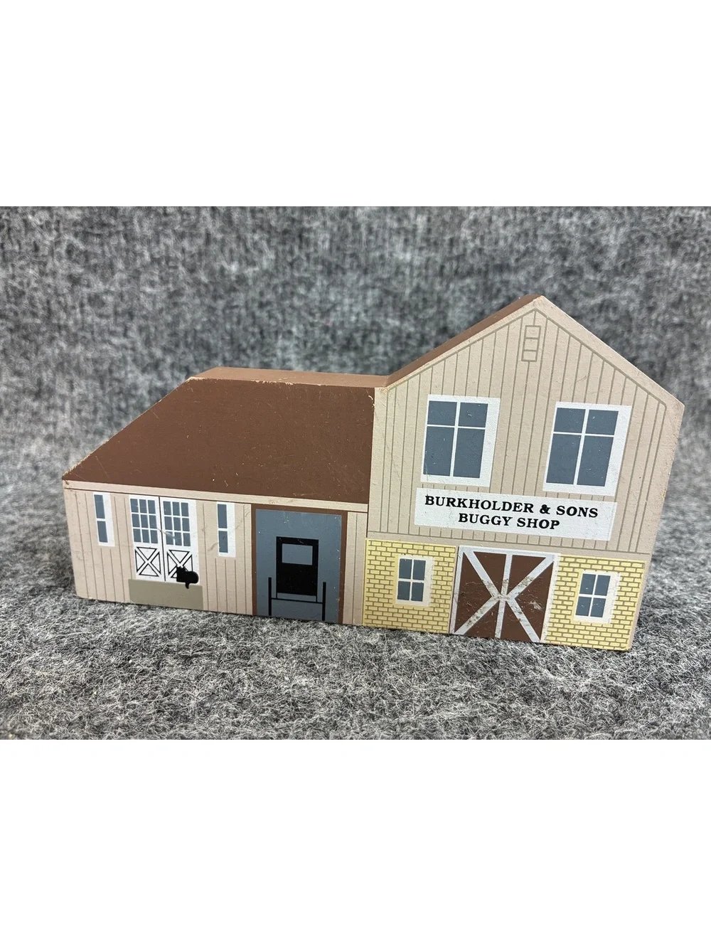 The Cat's Meow 1991 Ohio Amish Series Add on Pieces Barn Buggy